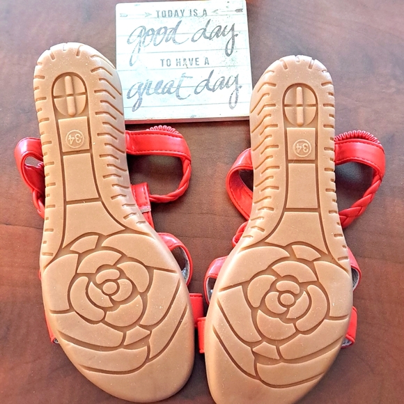 NEW Sparkly Red Sandals - Picture 4 of 8